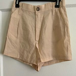 Zara beige shorts